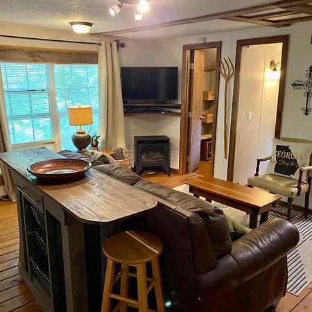 Convenient Cottage-Hot Tub, 4 Minutes To Dahlonega Exterior foto